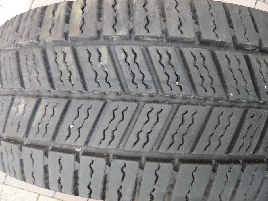 215/65R15C Continental 2 sztuki CAŁOROCZNE 2023 rok