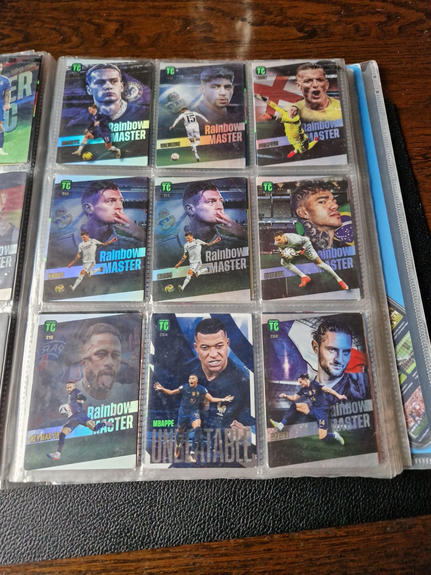 Karty piłkarskie top class 2023/24