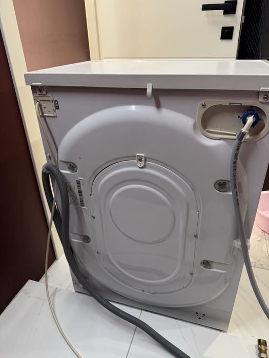 Пральна (стиральна) машина INDESIT Робоча