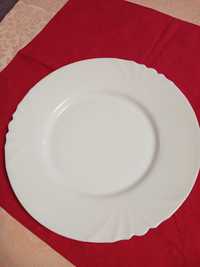 Тарелки белые для 2 блюд.  Диаметр  25см.  6 штук 300грн.  Франция.