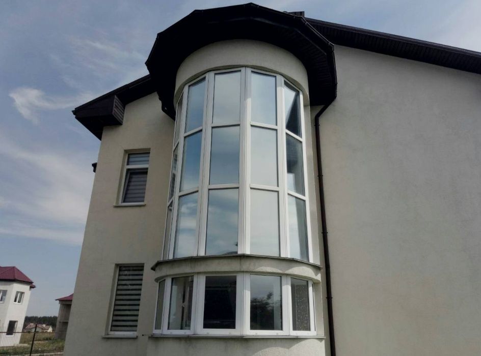 Тонировка окон домов, квартир. Поклейка зеркальной и броне пленки