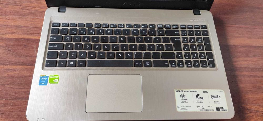Portátil Asus A540L com SSD 256 gbs