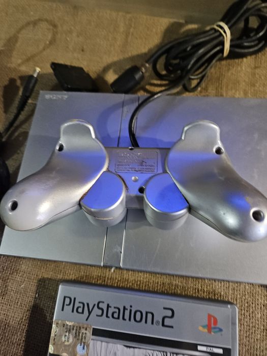 Consola ps2 prata
