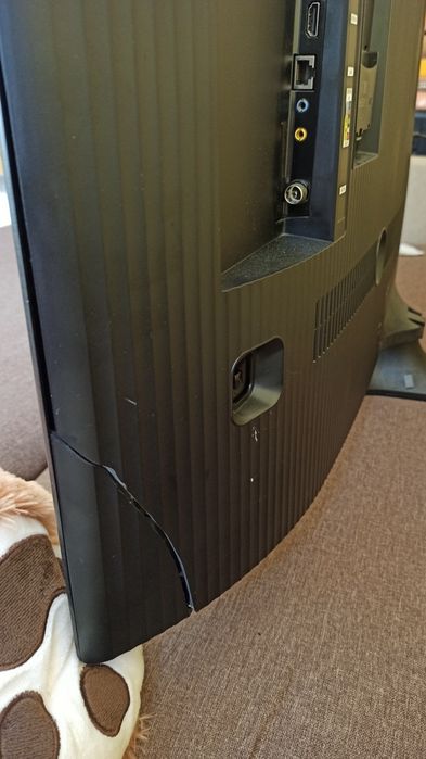 Telewizor Samsung UE49MU6202K uszkodzony