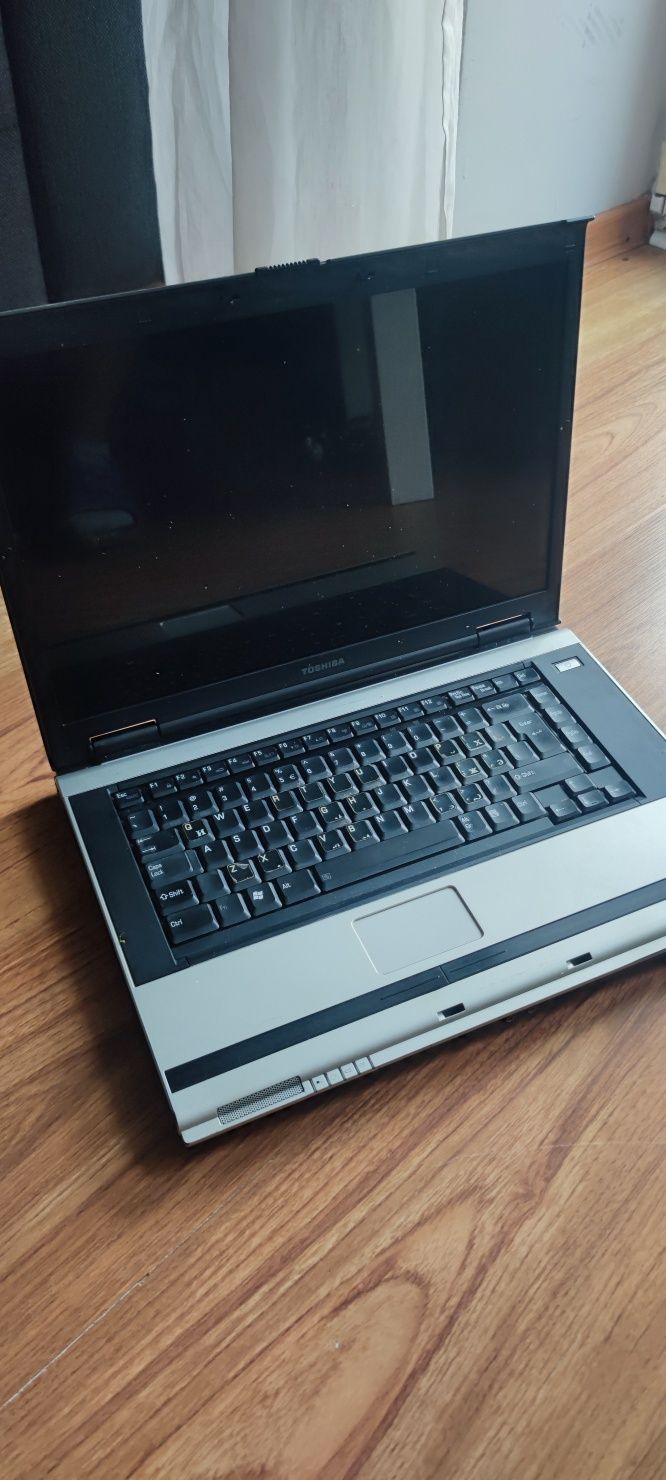 Laptop Toshiba satelite a110-110