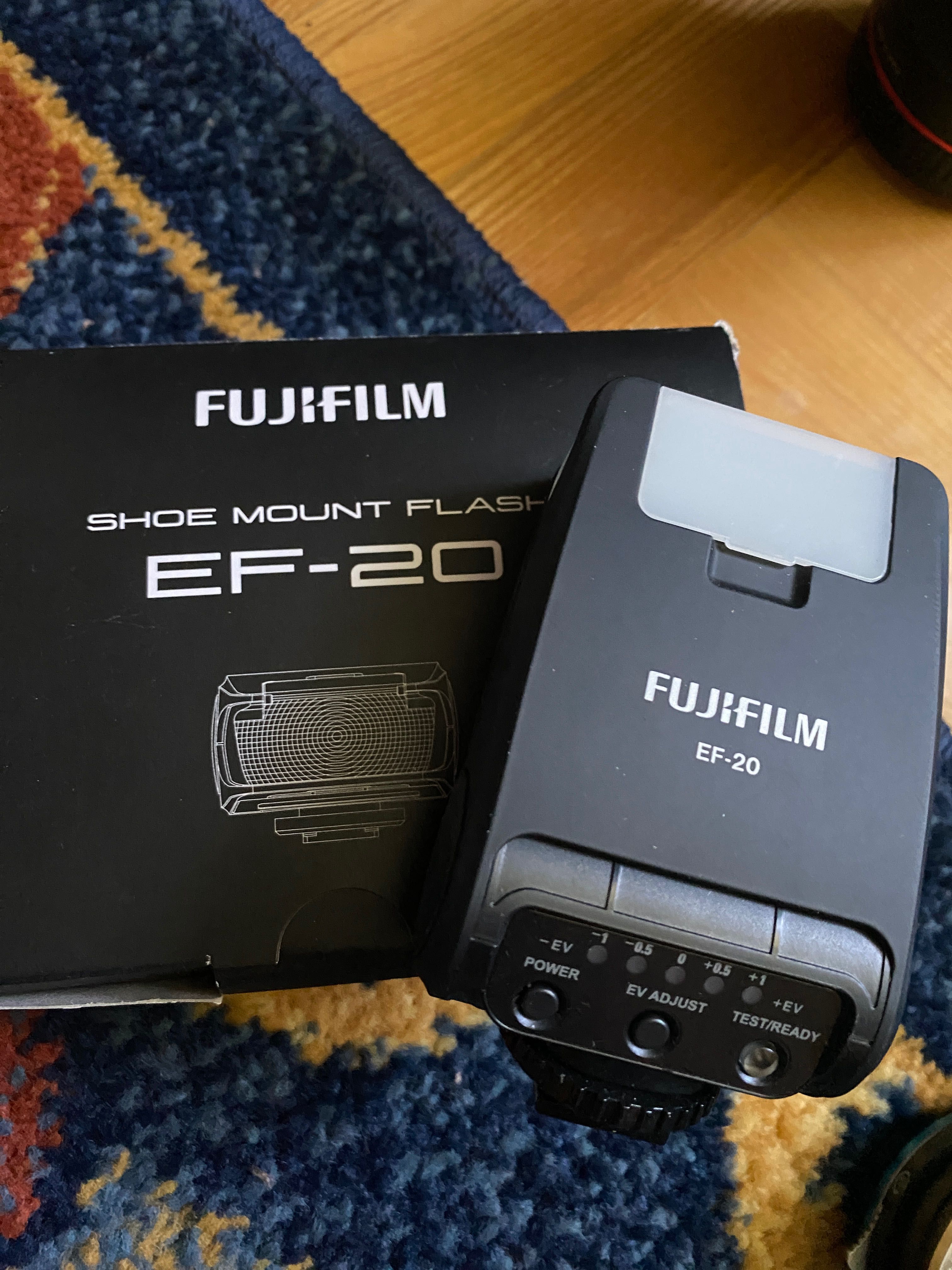 Fujifilm XF 14mm F2,8, zestaw akcesoriów- wyprzedaż po zmianie systemu