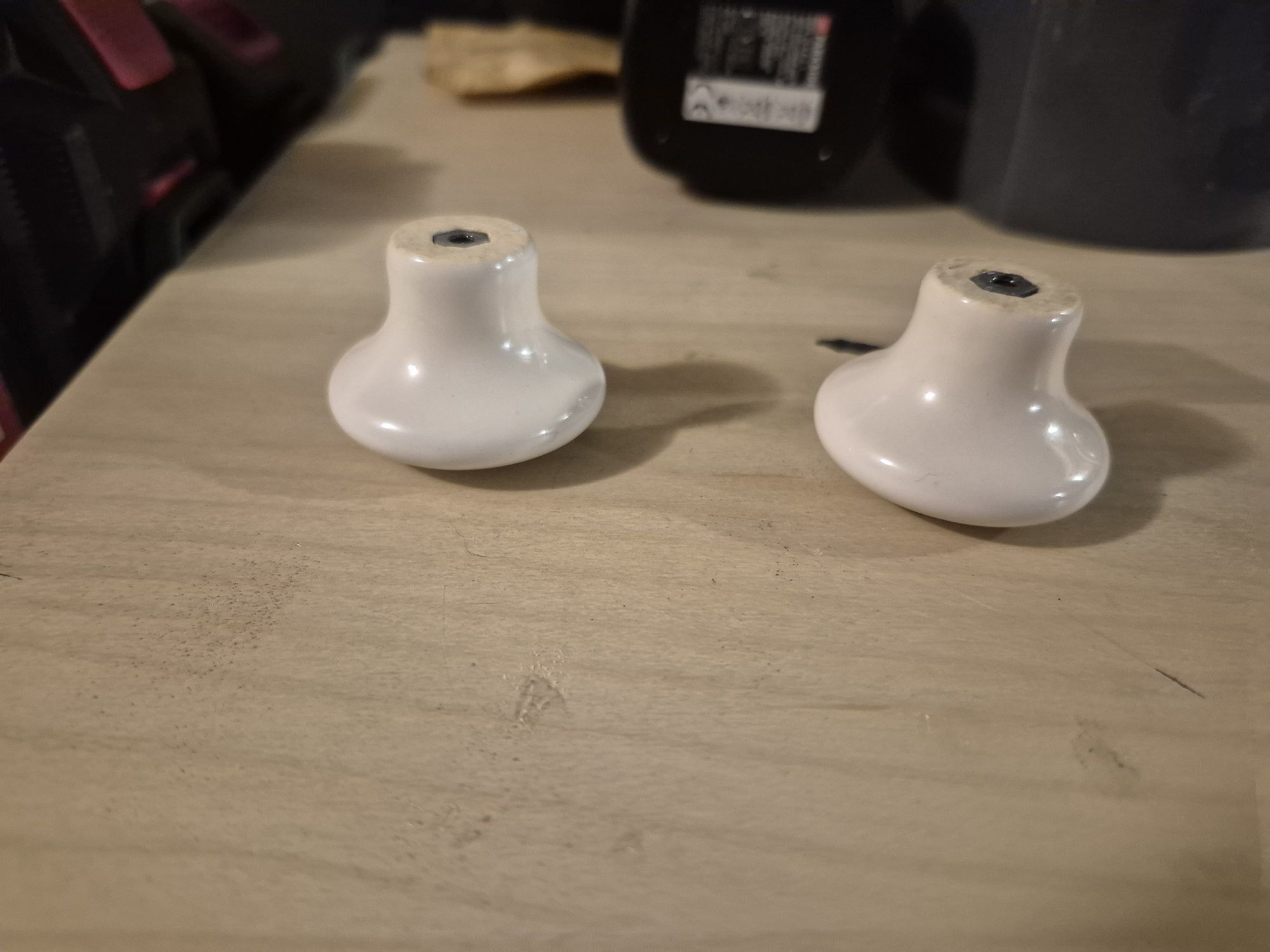 Uchwyt do mebli porcelanowe retro
