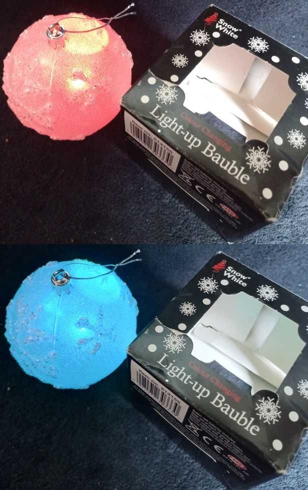 Новорічна прикраса світлова кулька snow christmas baubl набір значків