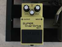 Pedais Boss Super Over Drive e MXR Carbon Copy