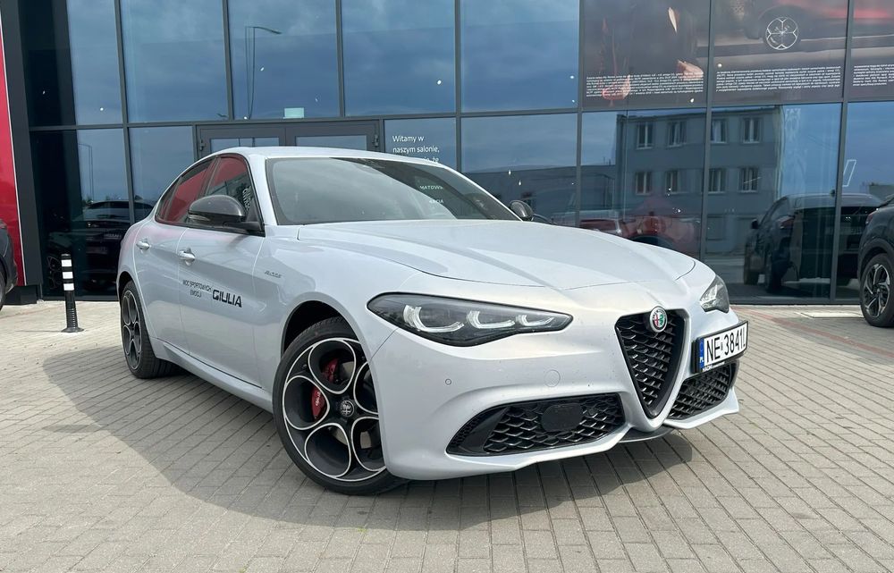Alfa Romeo Giulia Veloce 2.0 GME 280 KM Q4 2025 DEMO
