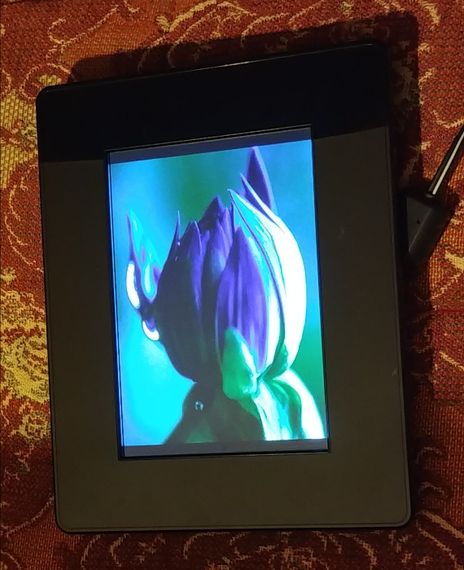 НОВАЯ Цифровая фоторамка органайзер Toshiba ( TekBright Photo Frame )
