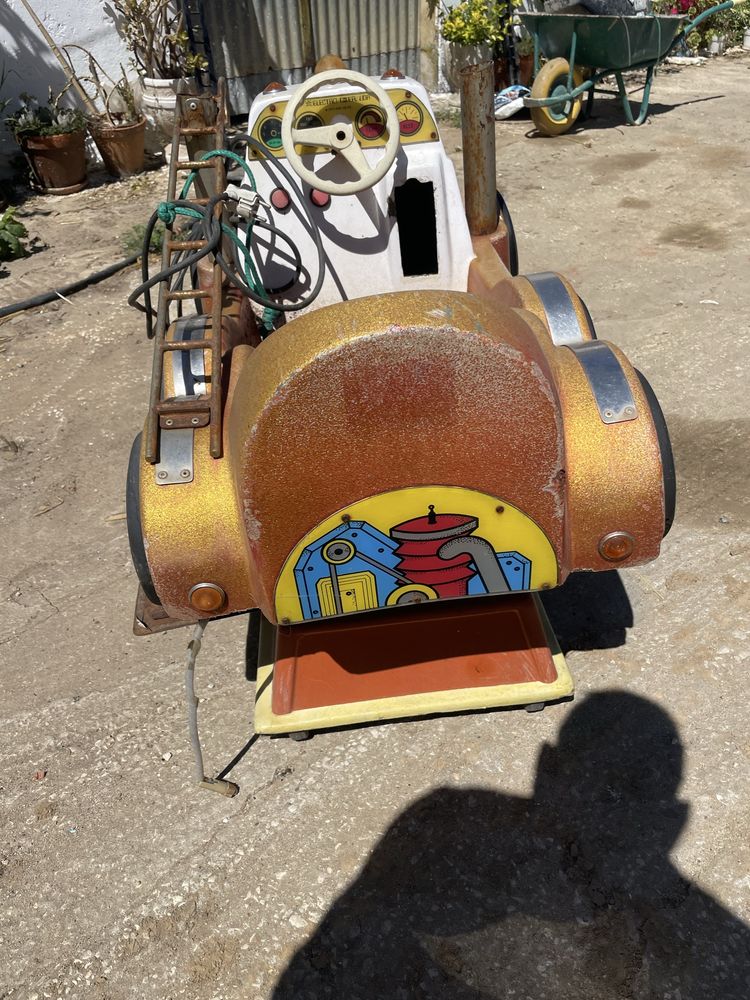 Carro eletrico de crianca
