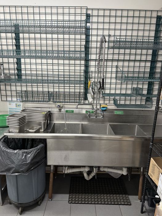 Suszarka i zlew trzykomorowy gastronomiczny