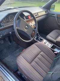 Mercedes W124 250D