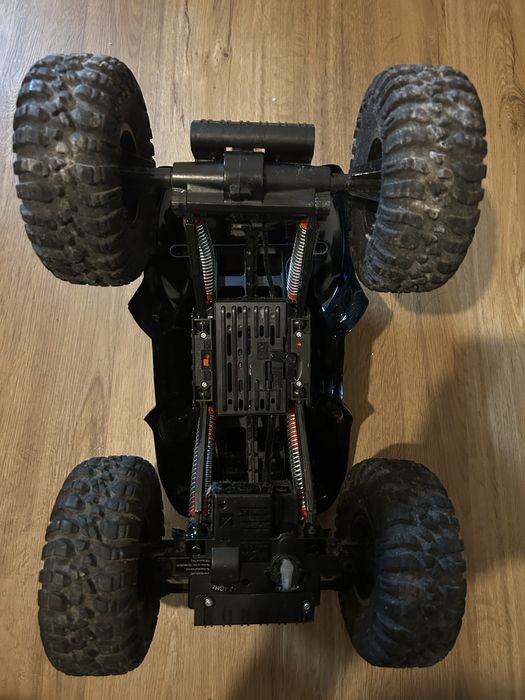 Carro telecomandado ( RC )