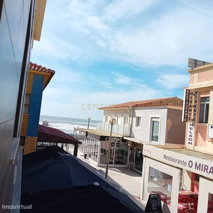 Refúgio à Beira-Mar: Moradia para construir o seu sonho junto a praia