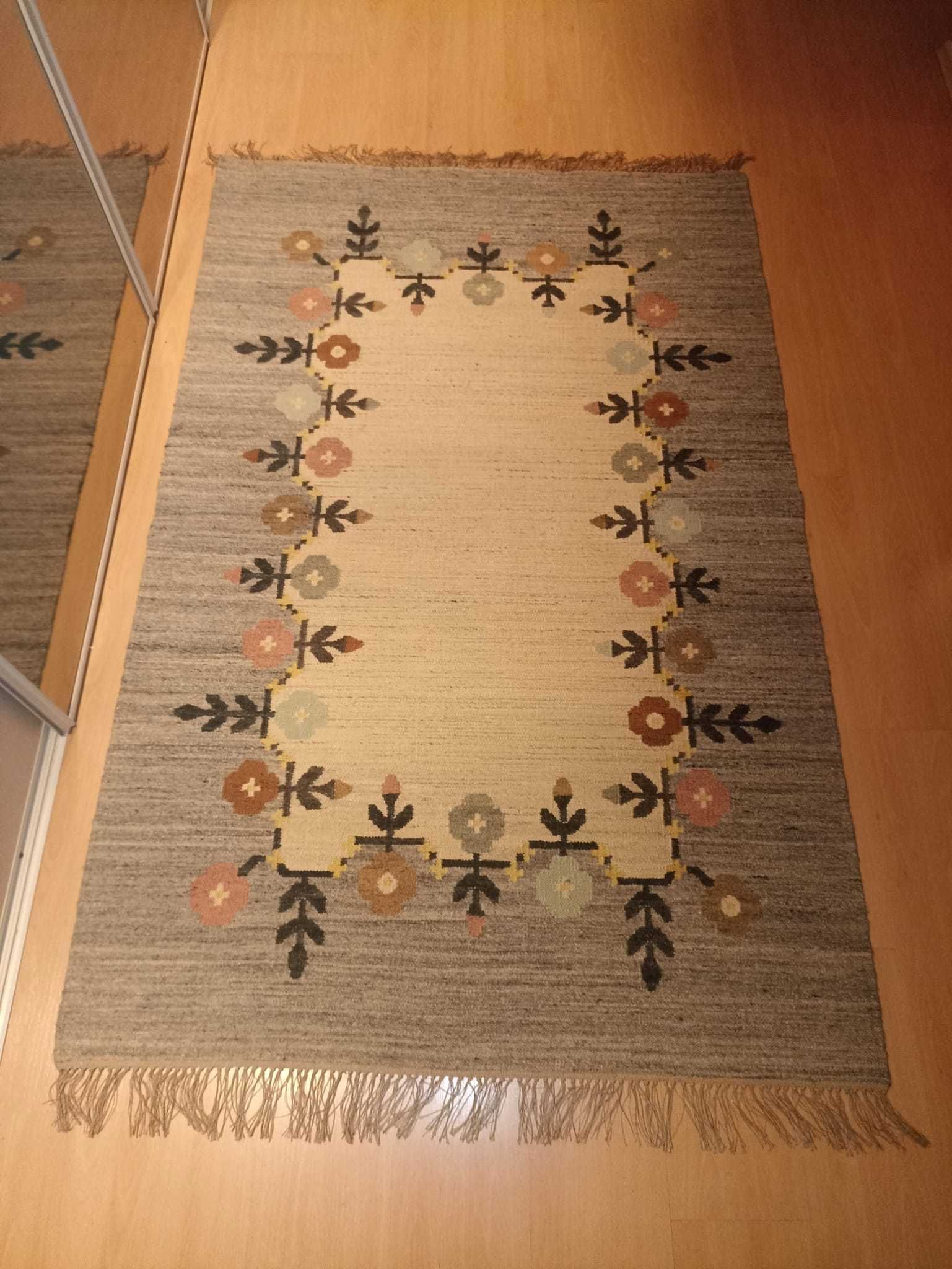 Kilim Różyczka cepelia dywan Januszkowska