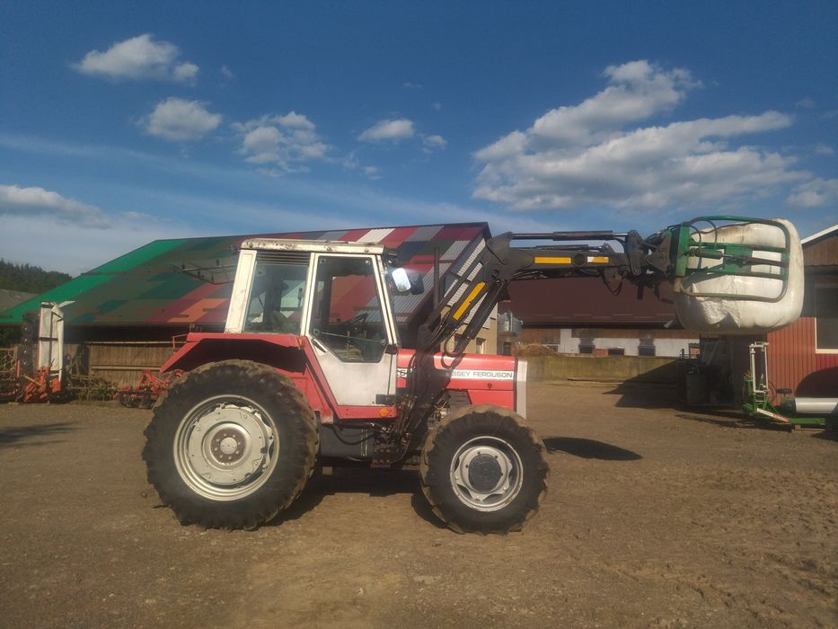 Massey Ferguson 690 z turem