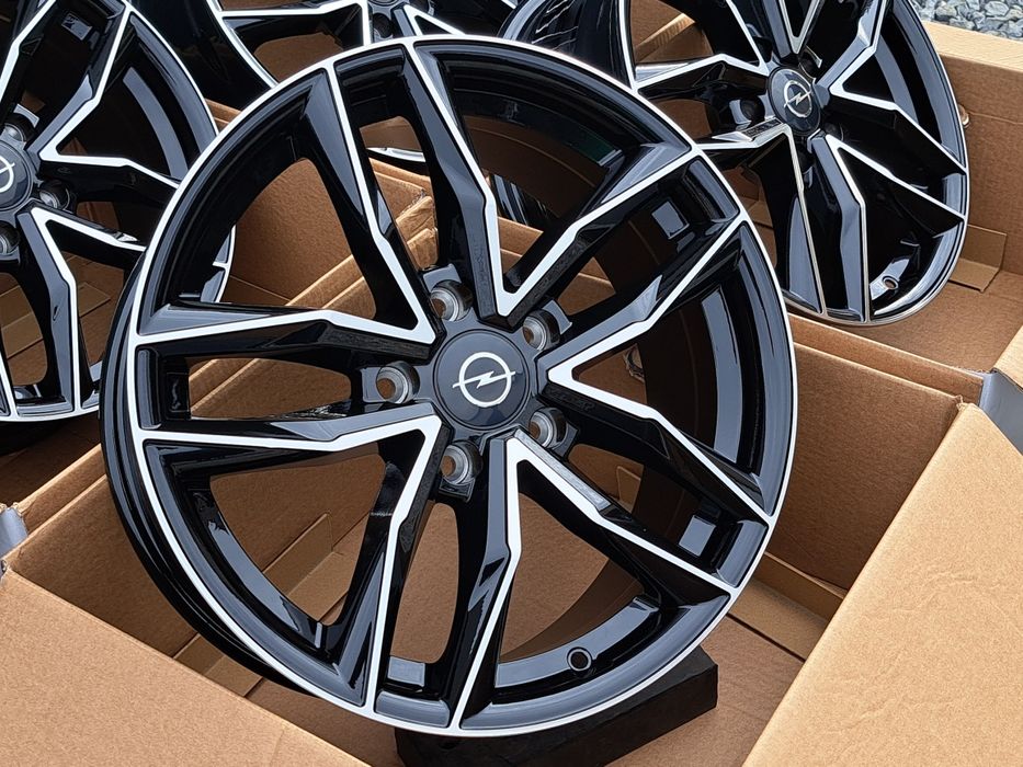 Alufelgi 16' Opel Vivaro 5x118 ET40 Nośność 900Kg BP DM05