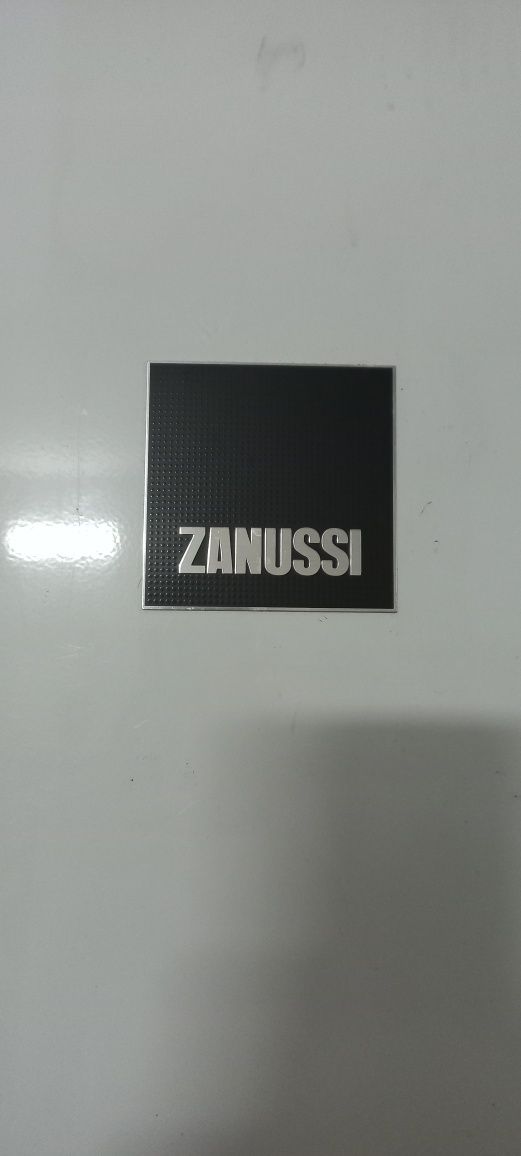 Морозильна камера  ZANUSSI