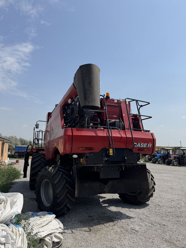 Комбайн Case 6150
