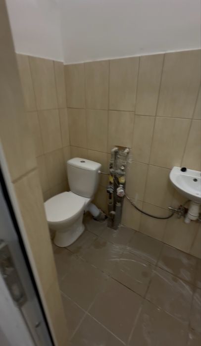 Оренда 47м2 приміщення з Фасадом в Зубрі, Новобудова