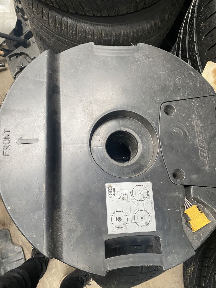 Сабвуфер BOSE 4L0035382B Audi Q7 Ауді Кю7 Ку7 2006 - 2015 г.в.
