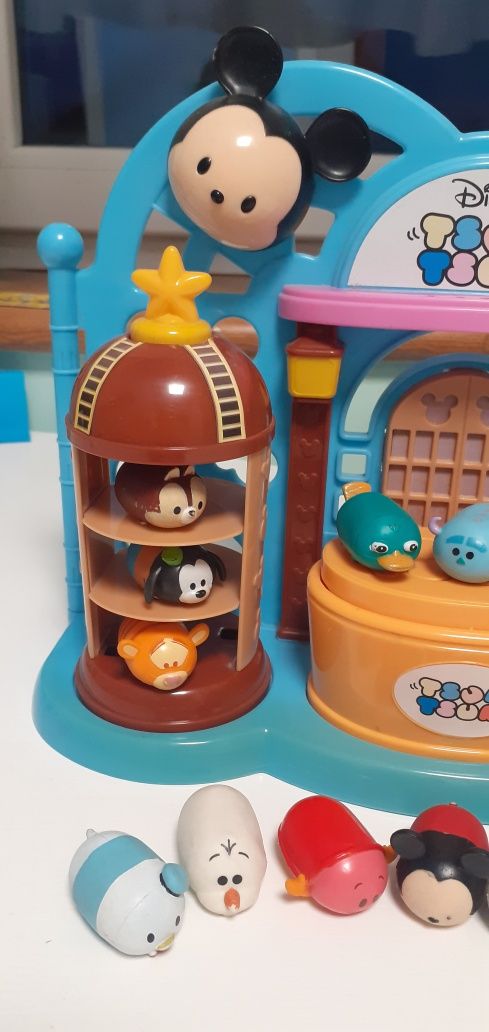 Domek z figurkami tsum tsum