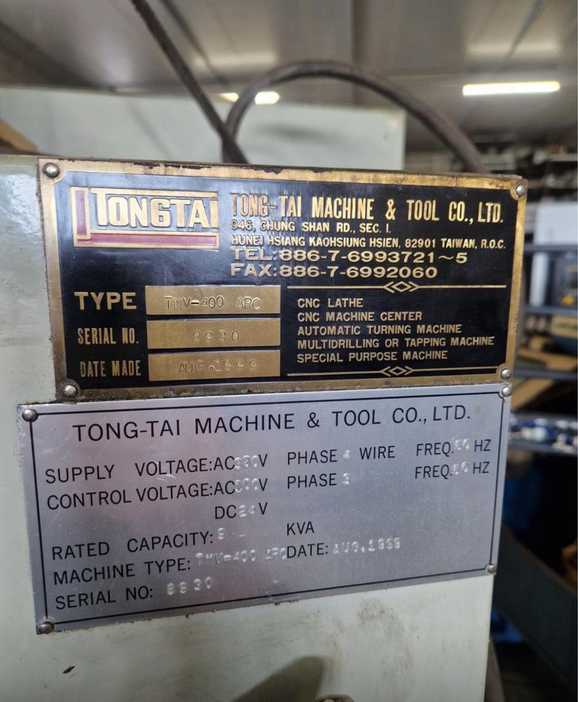 Male Centrum cnc Topper TMV400