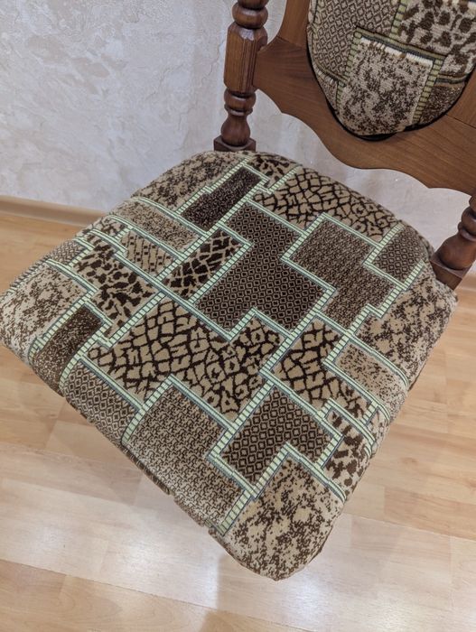 Комплект обідніх стільців 6 шт ,дерево