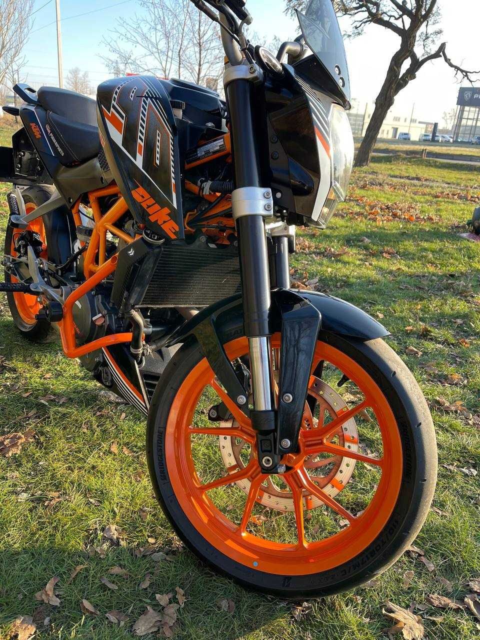 Мотоцикл KTM Duke 390