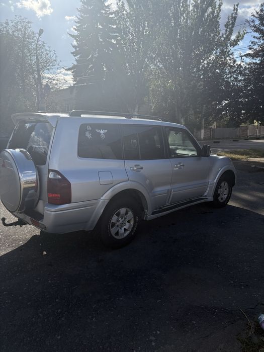 Mitsubishi Pajiero Wagon 2004