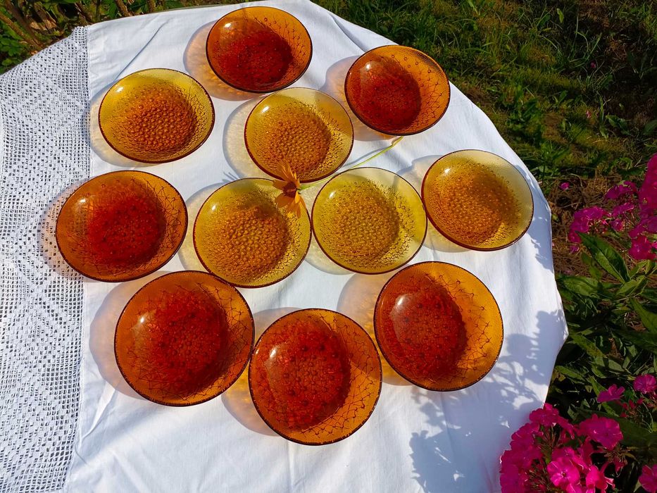 Talerzyki PRL Asteroid Huta Szkła Białystok lata 60./70., 10 szt.