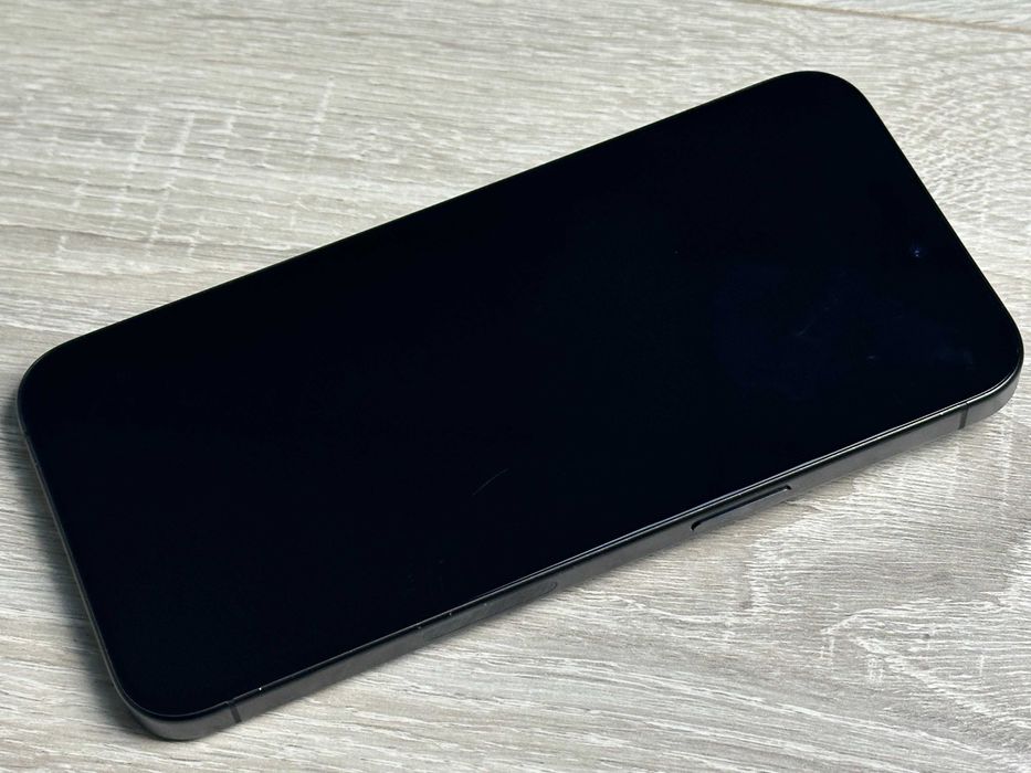 Apple iPhone 15 Pro Max - 256GB - Black Titanium Neverlock 92% АКУМ