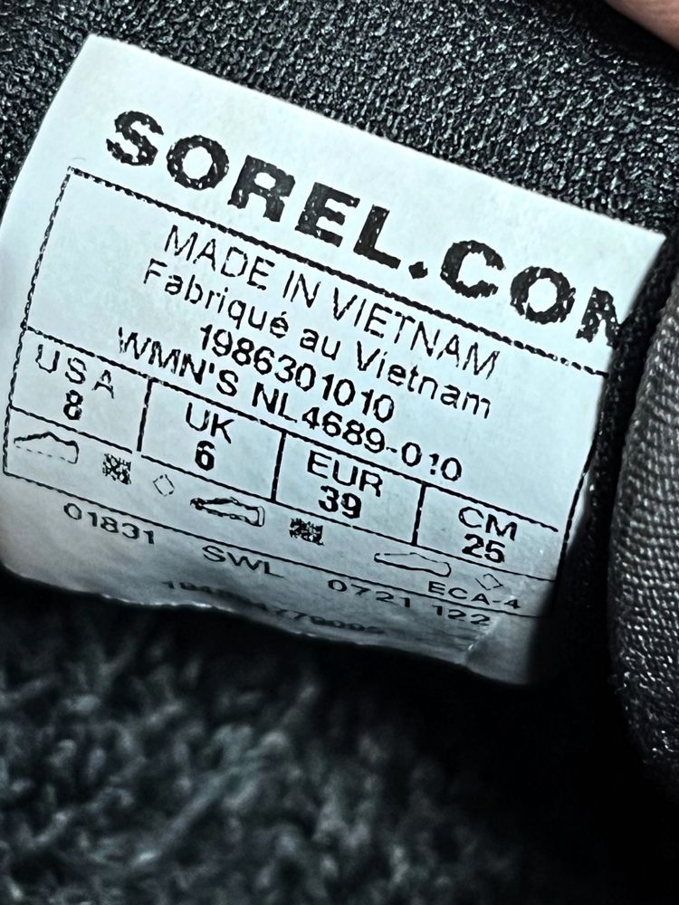 Оригинальные кроссовки Sorel Kinetic Breakthru Tech Lace розмір 39