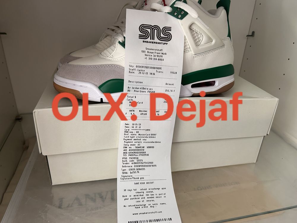 Air Jordan 4 Retro Pine Green