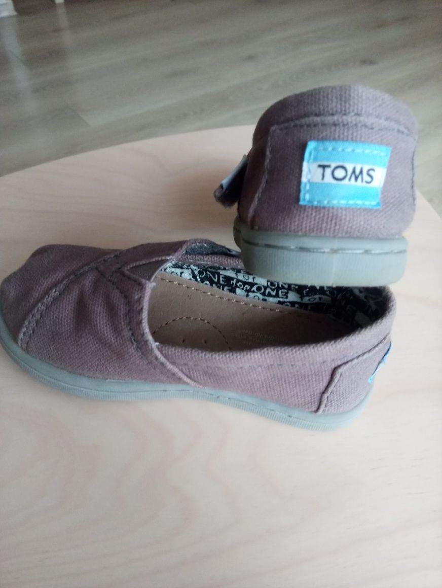 Espadryle, tenisówki na rzep Toms