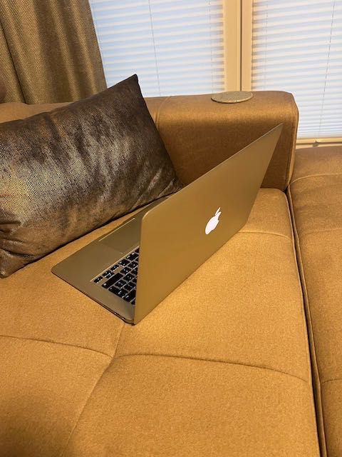 MacBook Air 13 / stan bardzo dobry/ mid2013 / jak ze sklepu / 256GB