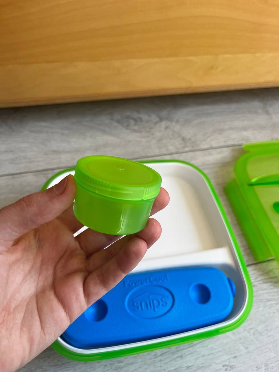 Snips Lunch box z wkładem chłodzącym i sztućcami plastikowy