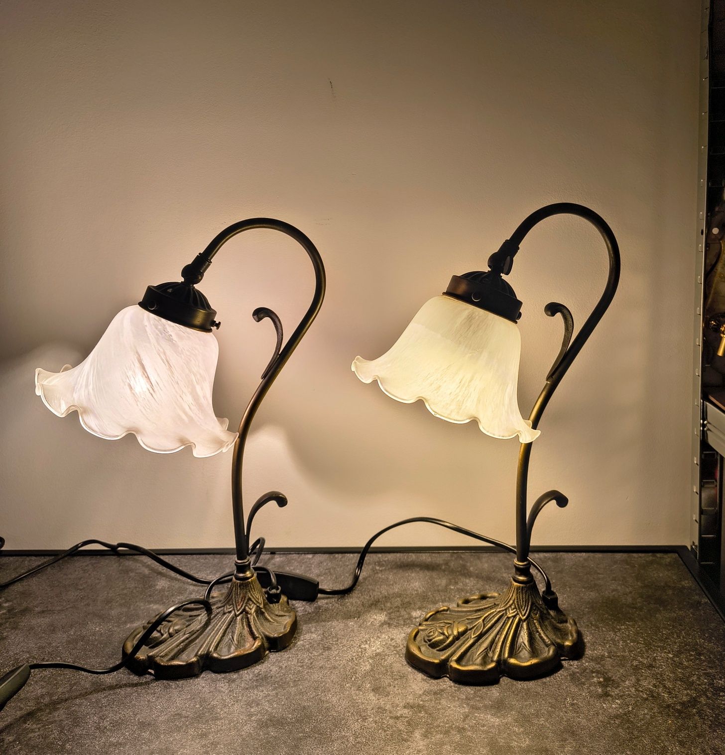 2 lampy stołowe / nocne / biurowe "kwiat" Art deco