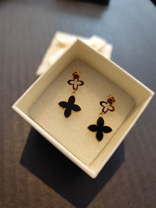 Kolczyki długie Li Lu czarne ze złotym