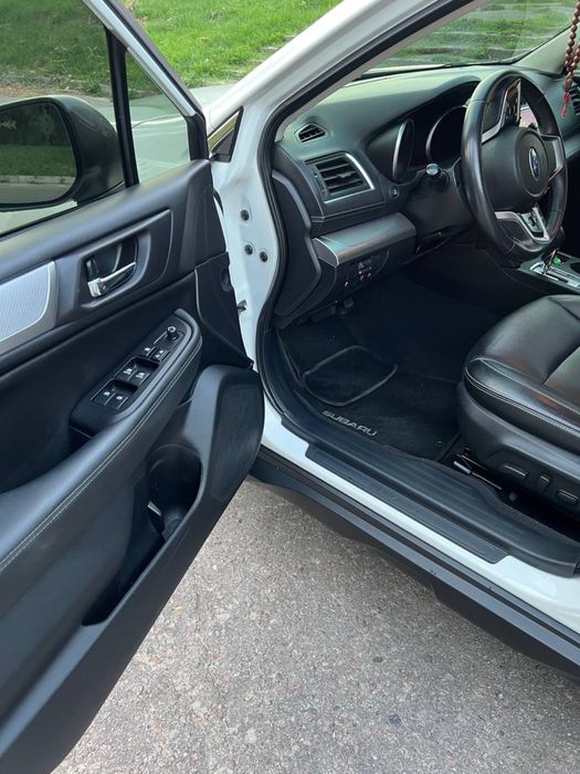 Срочно!Subaru Outback V(FL)2.5AT.AWD