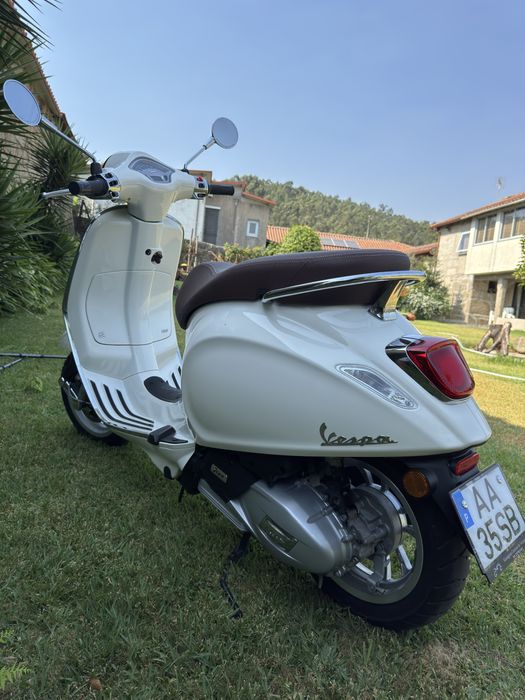Vespa Primavera 125