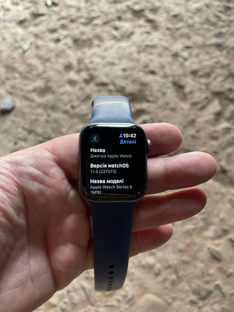 Apple Watch 6 40mm (батарея 85%)