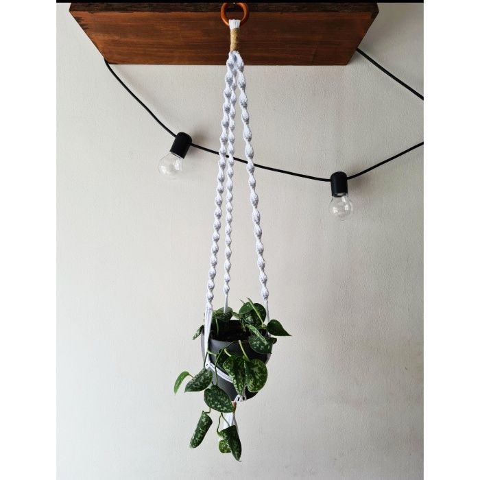 Suporte para vaso em Macramé