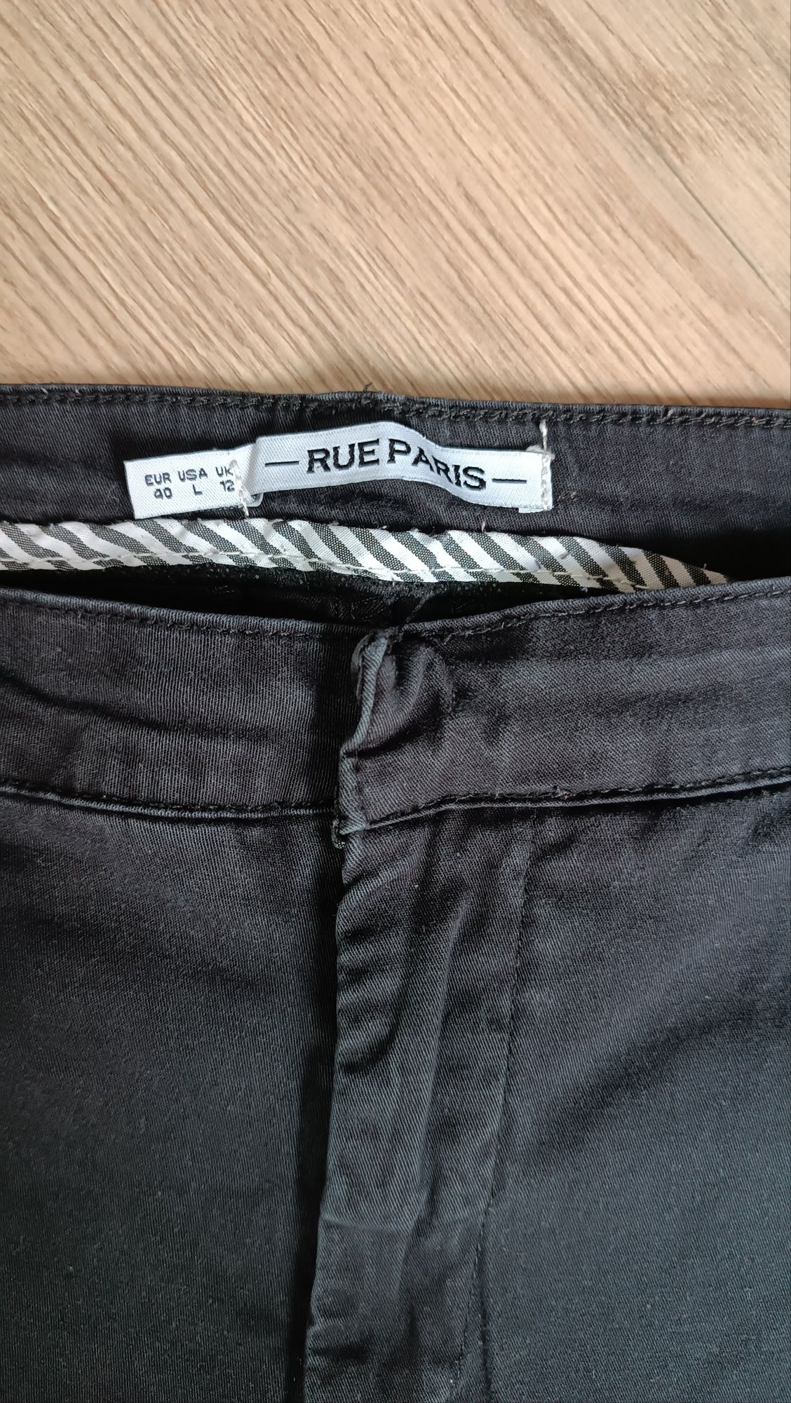 Czarne spodnie 40 L materiałowe