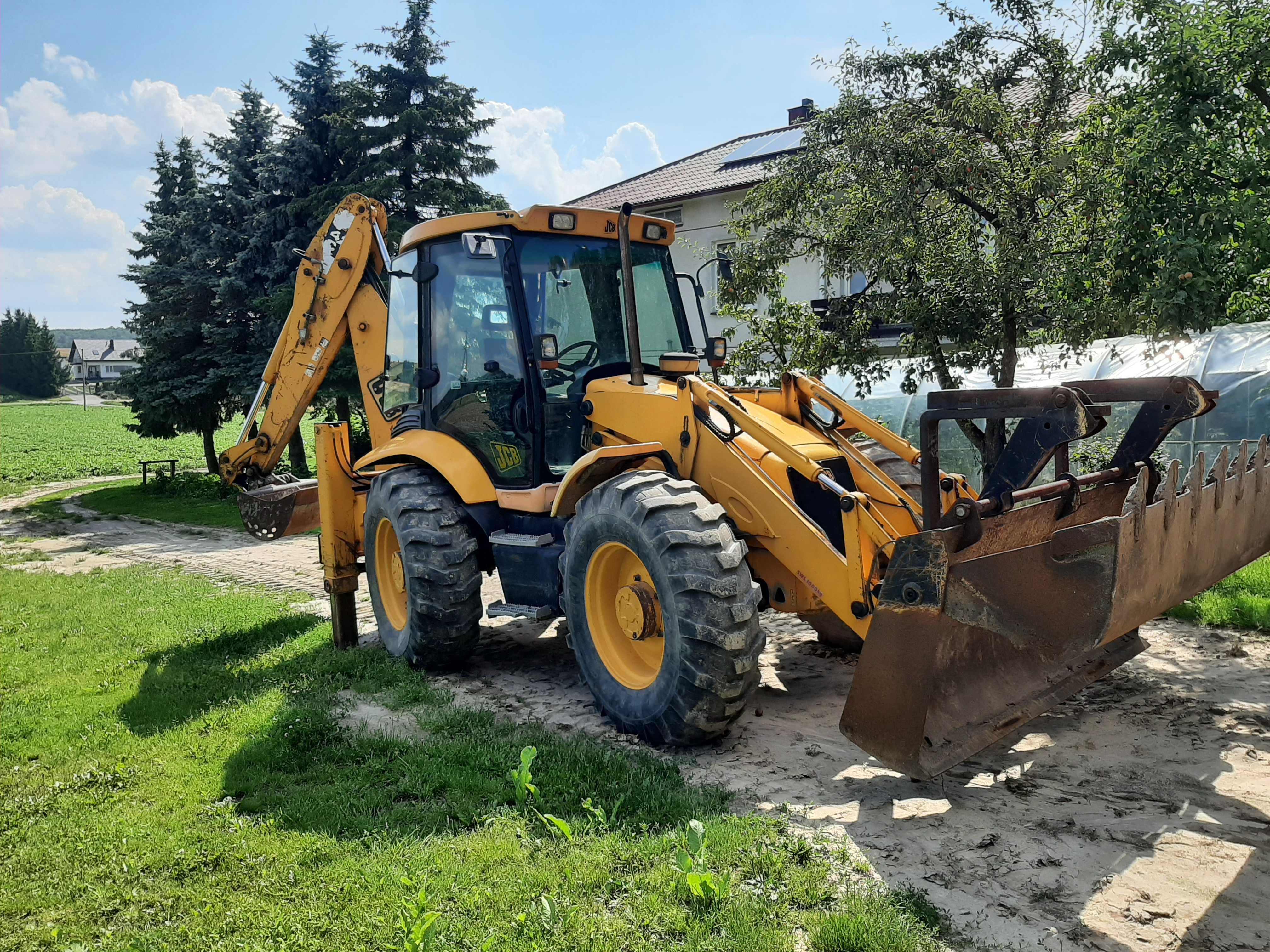 Koparko-ładowarka JCB 4CX 2004 szczęka, 2 osie skrętne