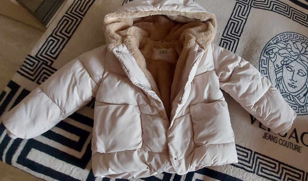 Продам зимову куртку Zara 4-5