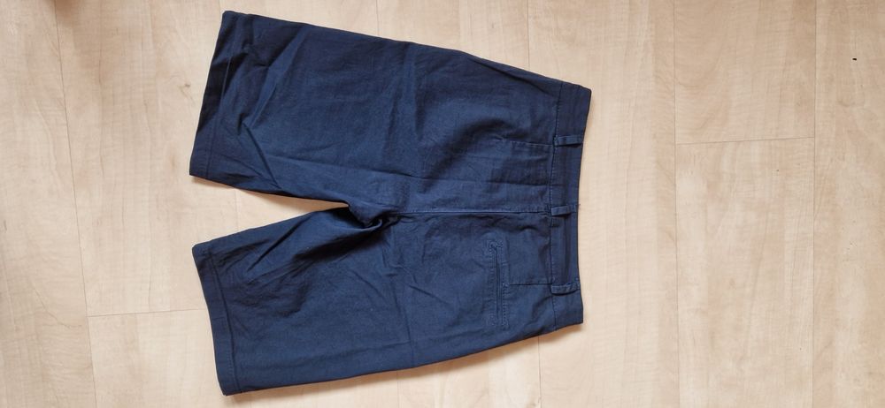 Granatowe szorty bermudy XS