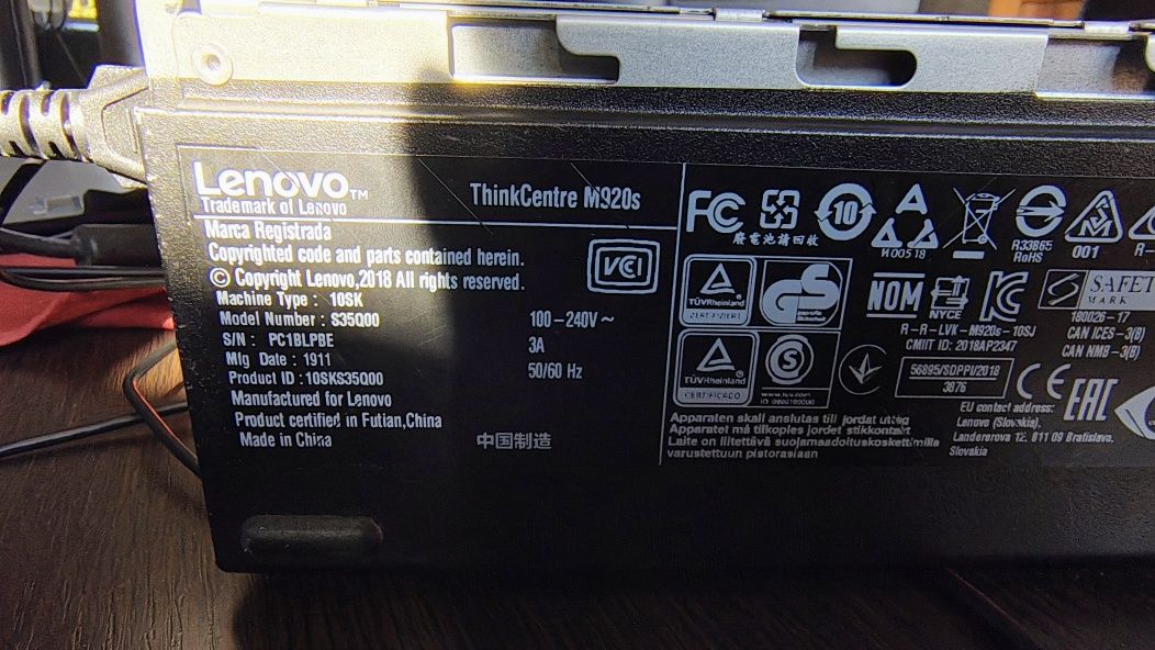 Zestaw komputerowy Lenovo m920S i5 9 generacji + monitor HP kable...